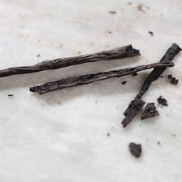aufgeschnittene Vanilleschoten